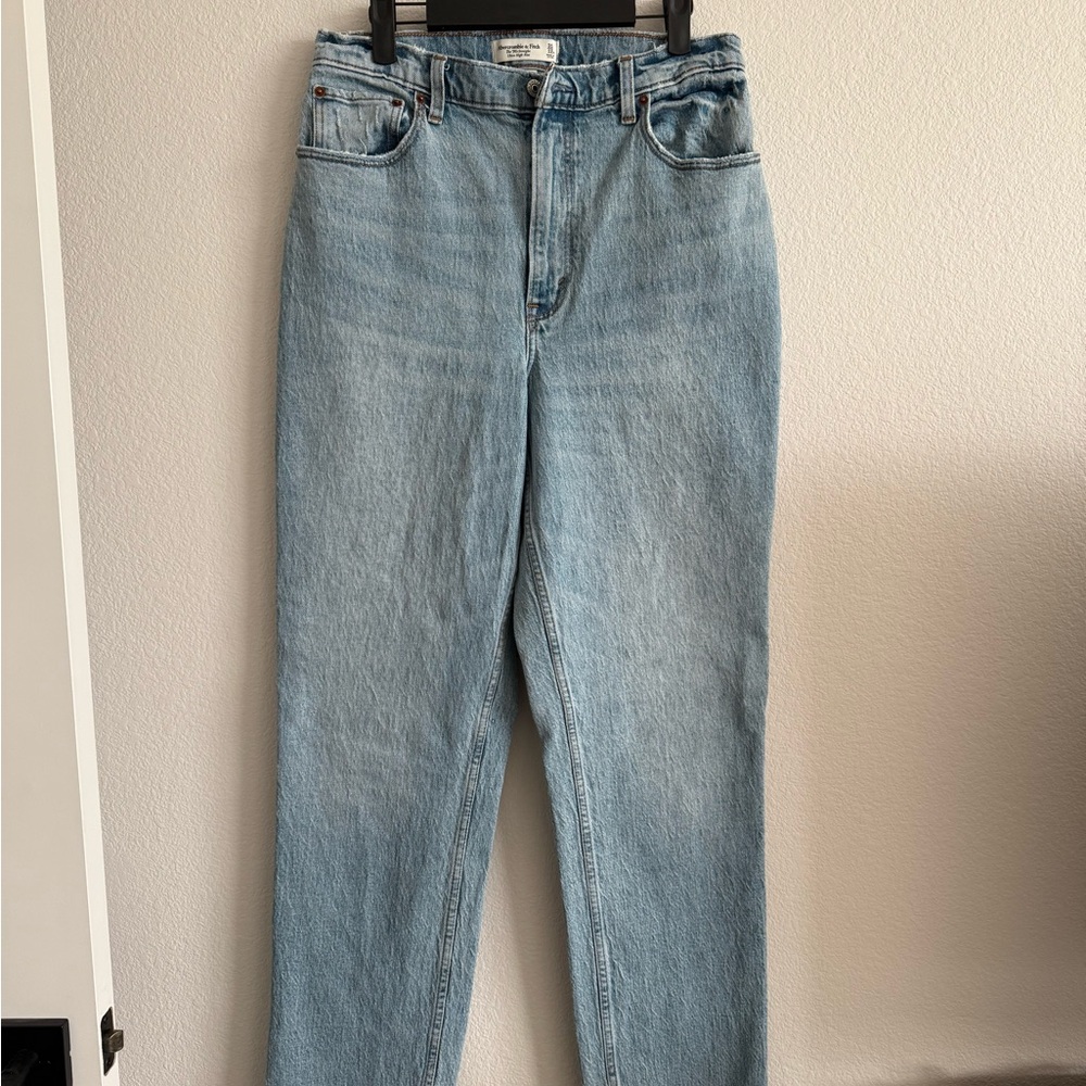 Abercrombie Curve Love 90’s Straight